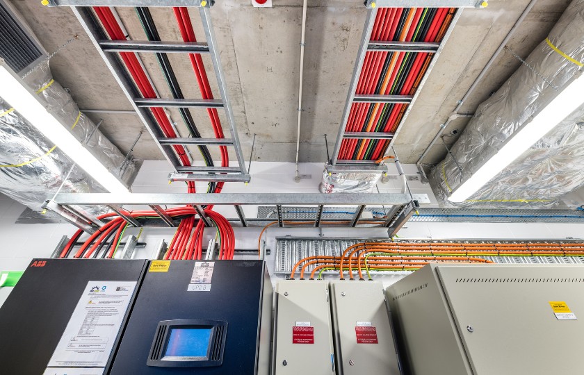 NRG Services Specialist Trade Services - Critical Power – Uninterruptible Power Supply (UPS) in hospital.